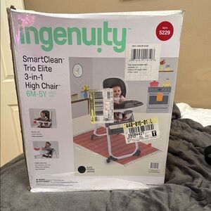 SmartClean Trio Elite 3-in-1 High Chair - Black and Gray